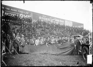 Charles Comiskey et al present the Pennant, 1906 World Series